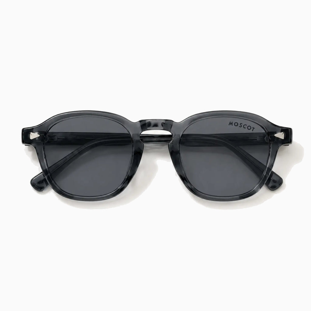 MOSCOT ARTHUR SUN — Smoke Grey / Smoke close view