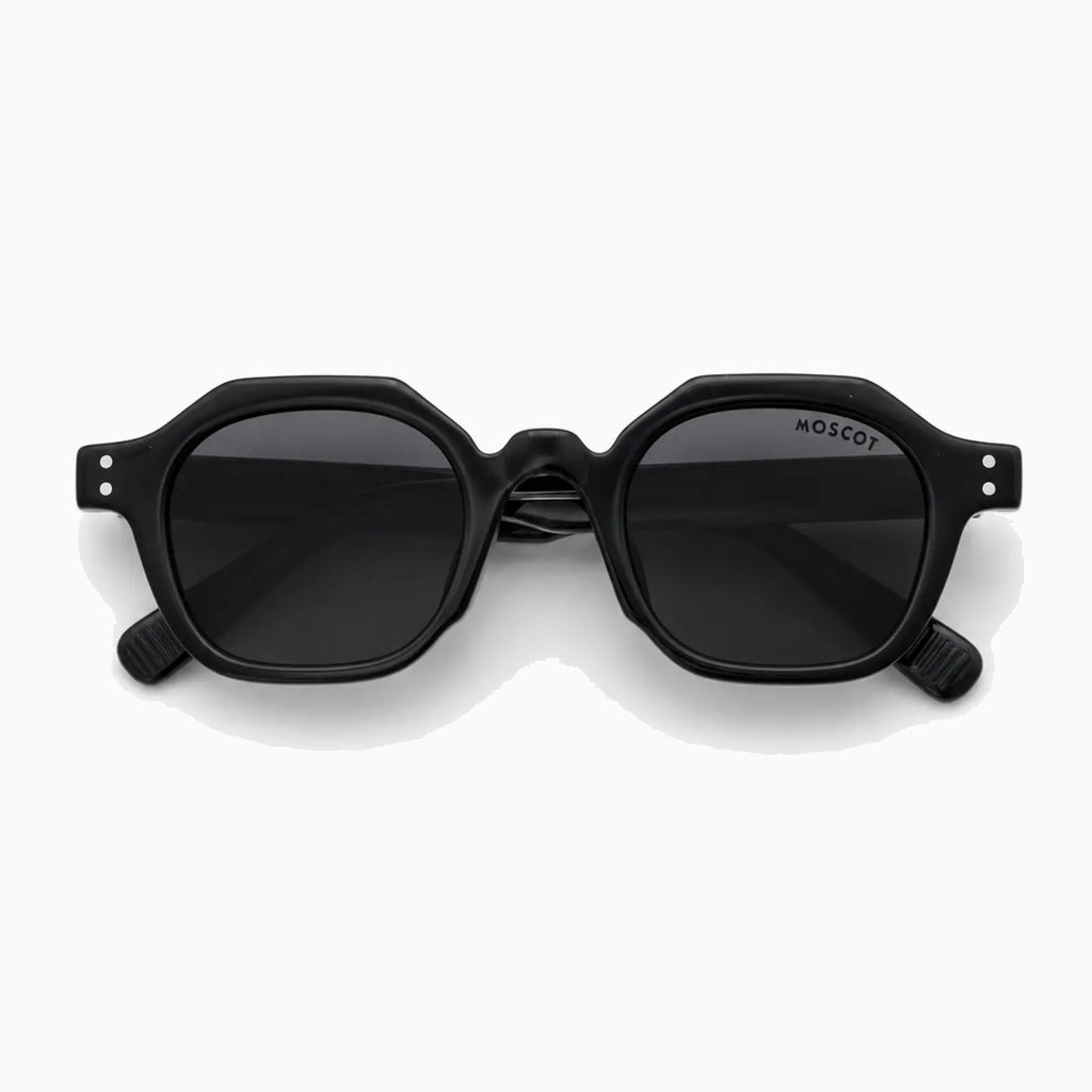 MOSCOT BAITSIM SUN — Black / Smoke close view