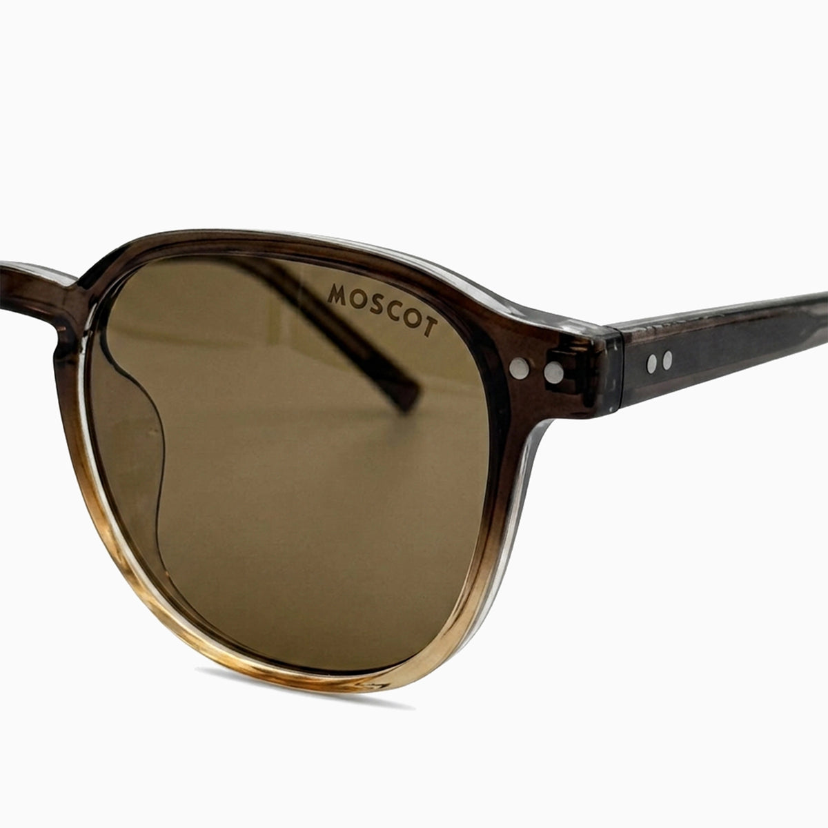 MOSCOT BRUDE SUN — Brown Fade / Amber front view