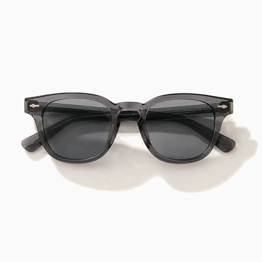 MOSCOT GELT SUN — Smoke Crystal / Smoke close view